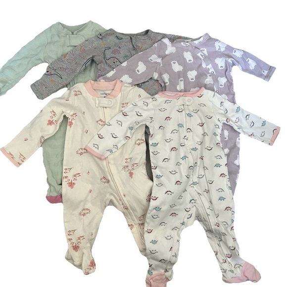 Lot Of 8 Baby Girl Sleep Gowns And Footie Pajamas Size 0-3 Months - Picture 1 of 12